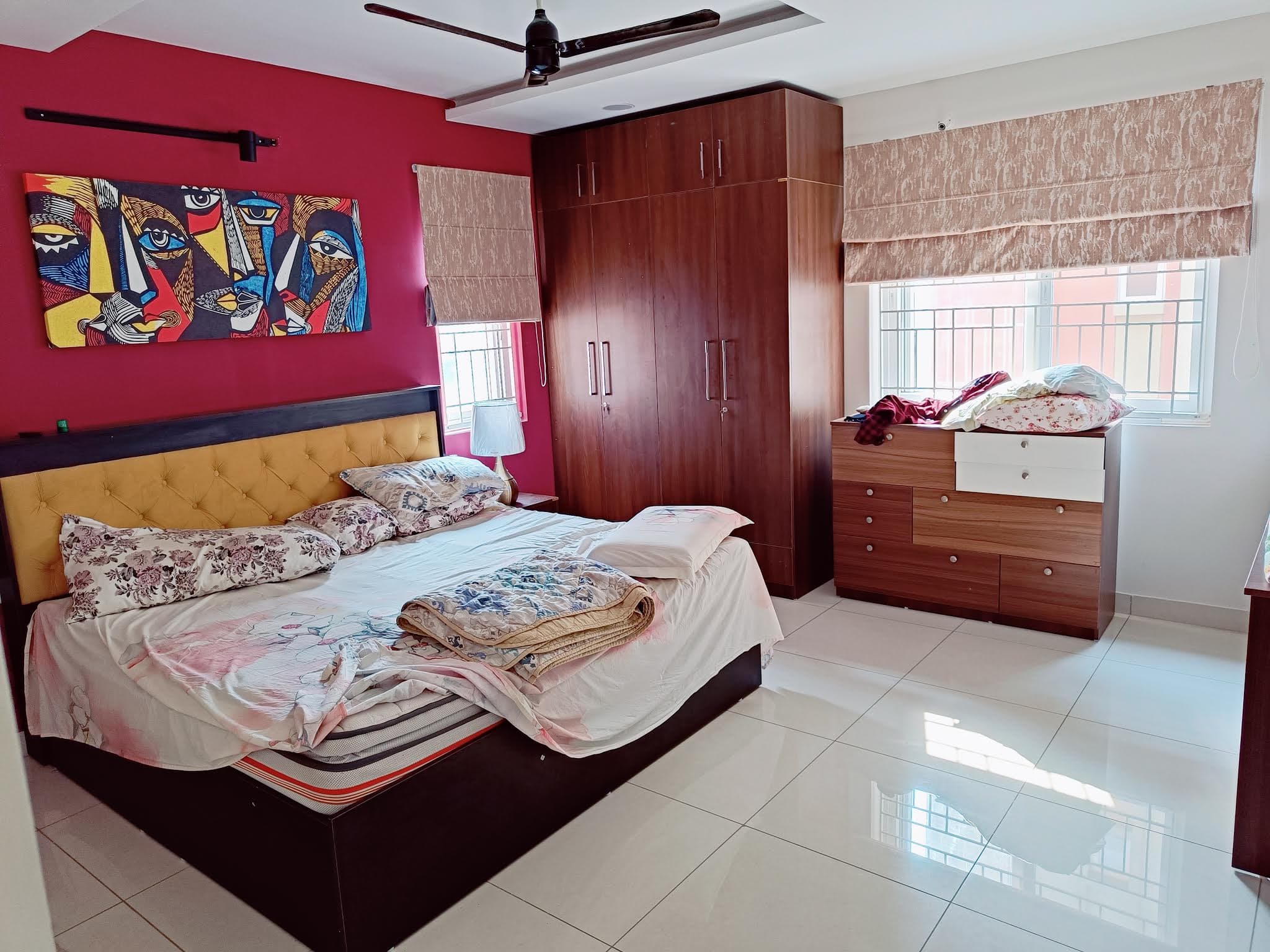 Bold Red Bedroom Suite – Mar 2023